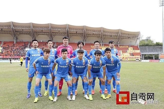 西甲-莱万多夫斯基梅开二度 巴萨2-1瓦伦西亚